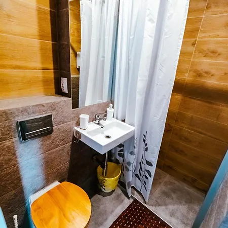 Industrial 9th Floor With Balcony And Views Varsavia