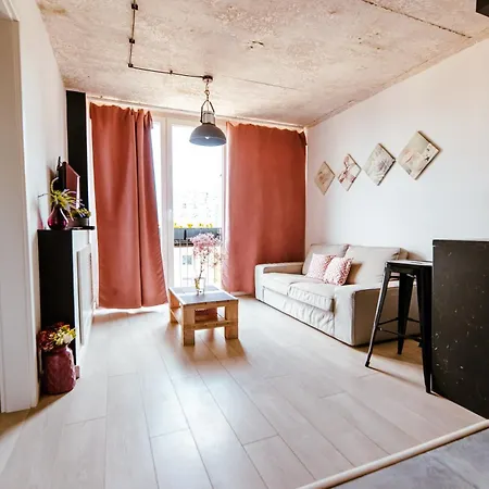 Industrial 9th Floor With Balcony And Views * Varsavia