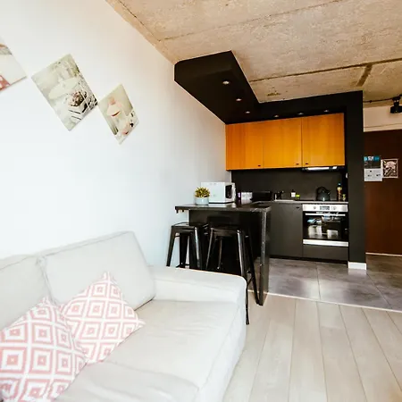Appartamento Industrial 9th Floor With Balcony And Views