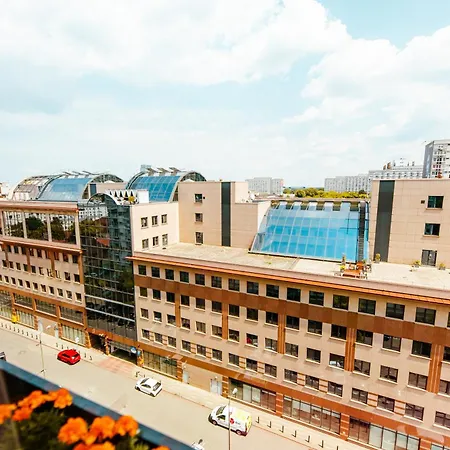 Industrial 9th Floor With Balcony And Views Appartamento Varsavia