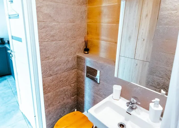 Lejlighed 9th Floor Panoramic View Quiet Modern By Polandbnb