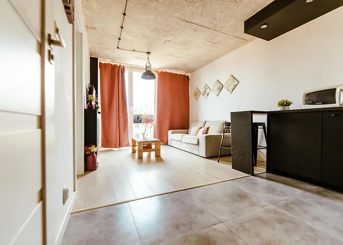 9th Floor Panoramic View Quiet Modern By Polandbnb *