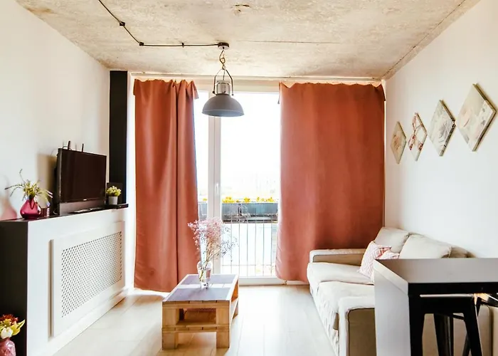 9th Floor Panoramic View Quiet Modern By Polandbnb *