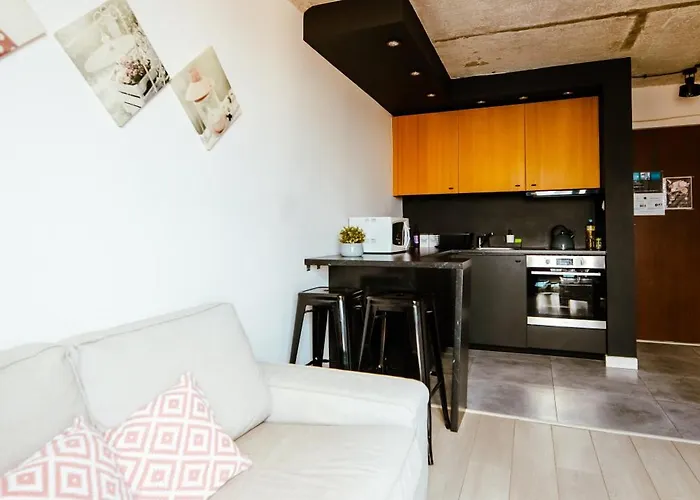 Lejlighed 9th Floor Panoramic View Quiet Modern By Polandbnb